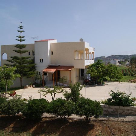 Babis Hotel Скалета Экстерьер фото