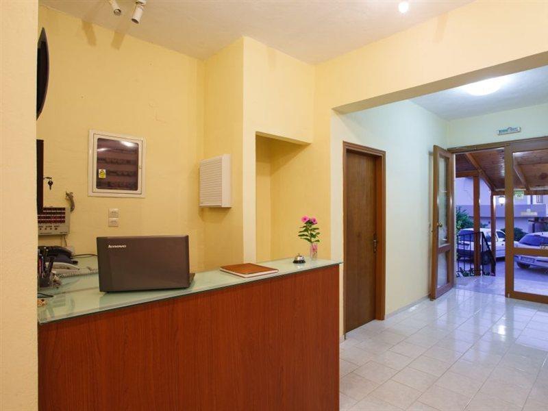 Babis Hotel Скалета Экстерьер фото