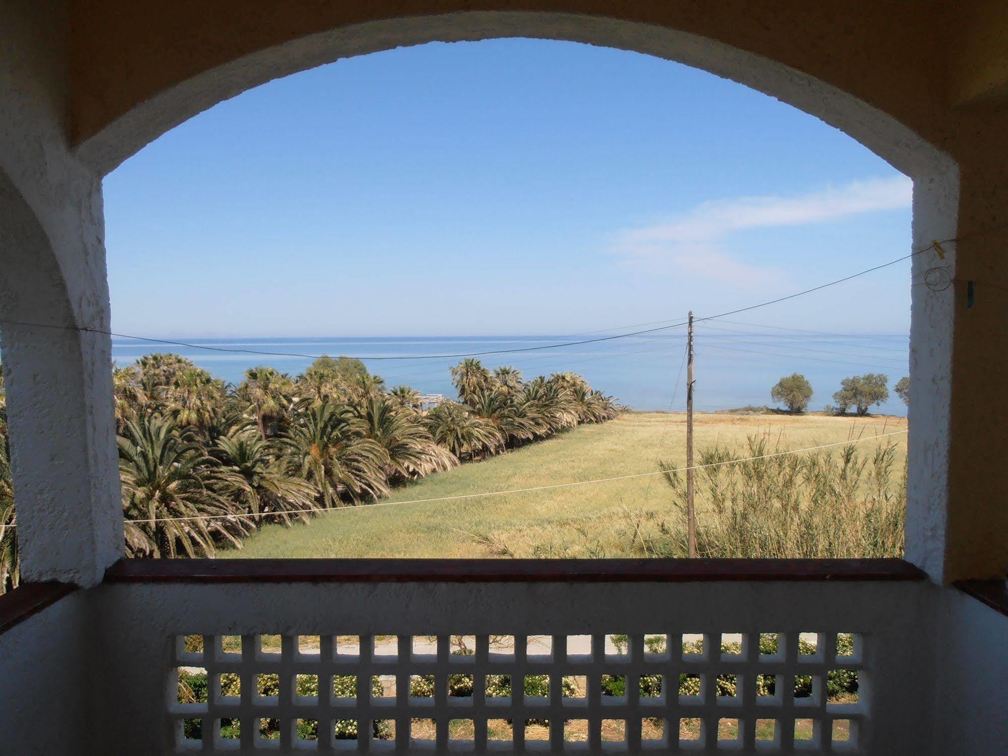 Babis Hotel Скалета Экстерьер фото