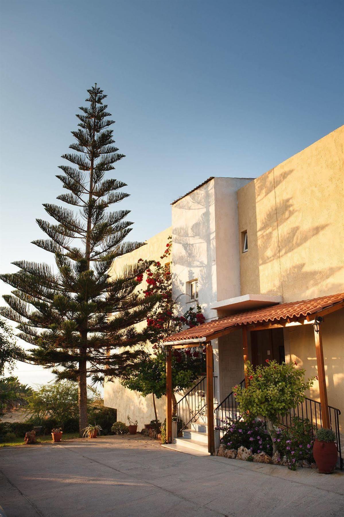 Babis Hotel Скалета Экстерьер фото