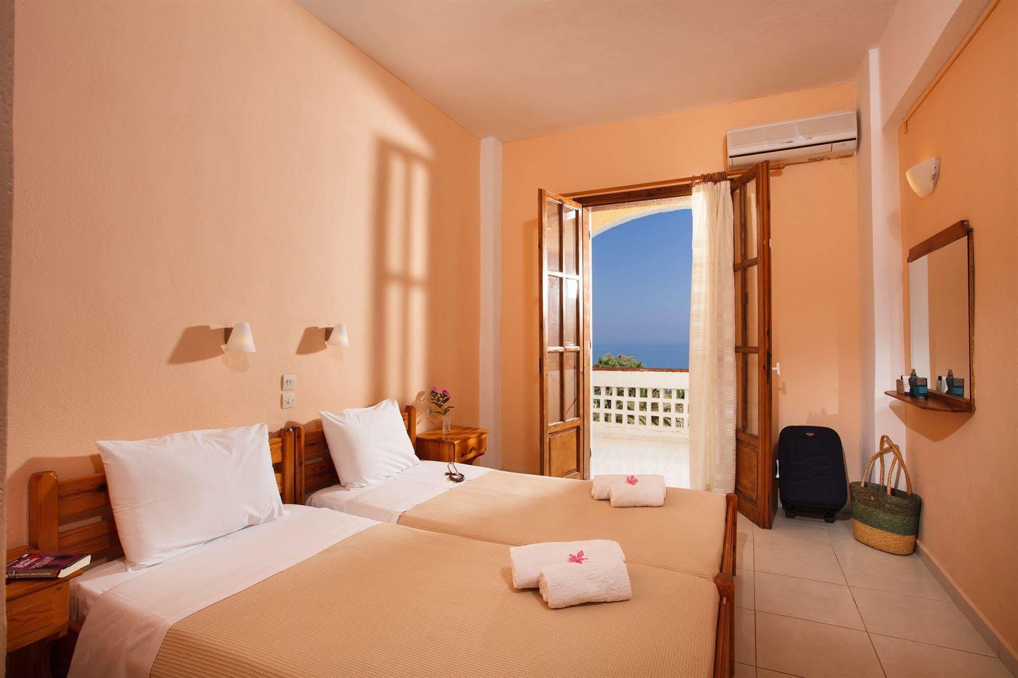 Babis Hotel Скалета Экстерьер фото