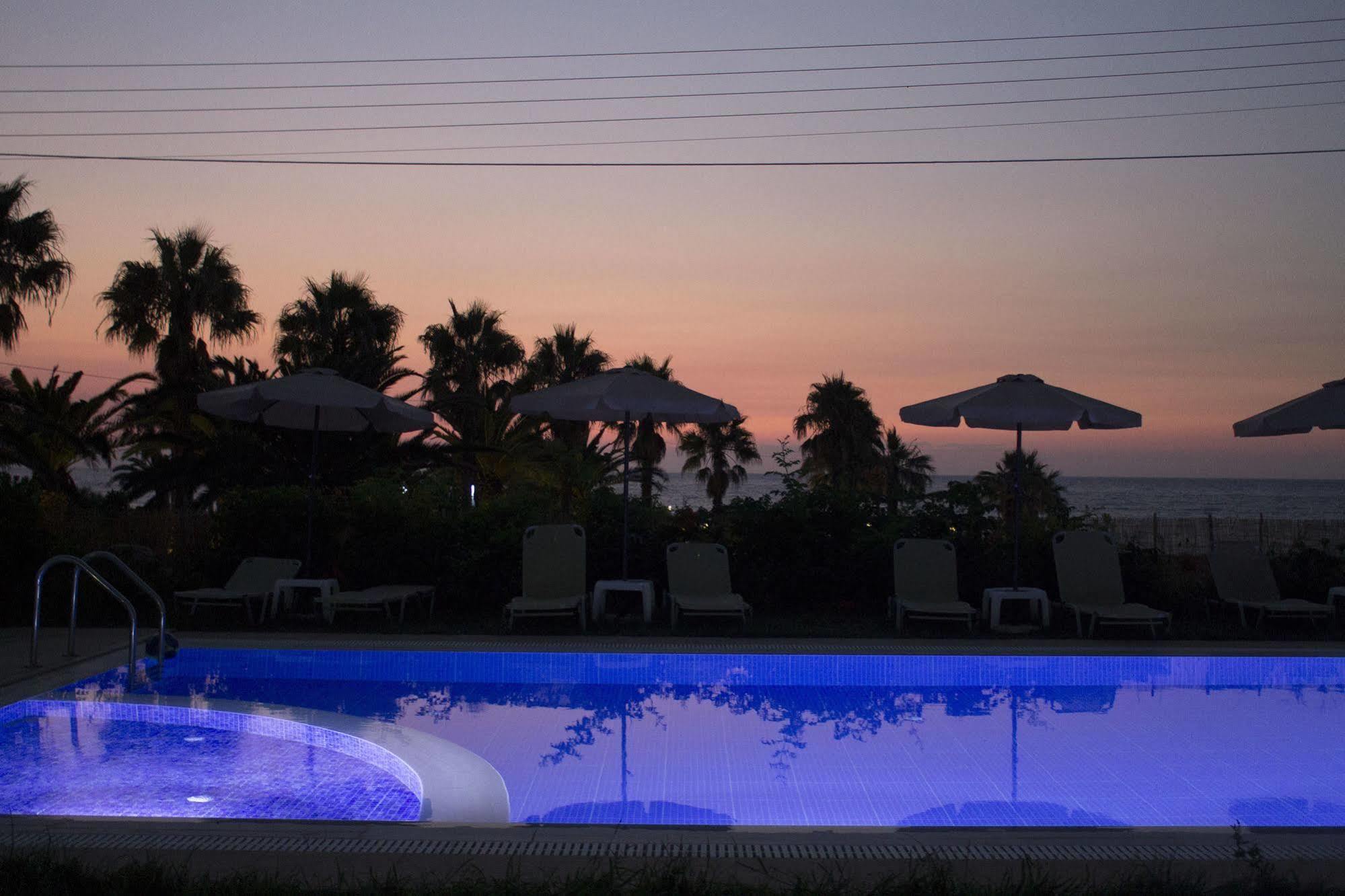 Babis Hotel Скалета Экстерьер фото